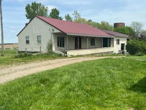 734 BLAINE ST, GREENFIELD, OH 45123, photo 3 of 6