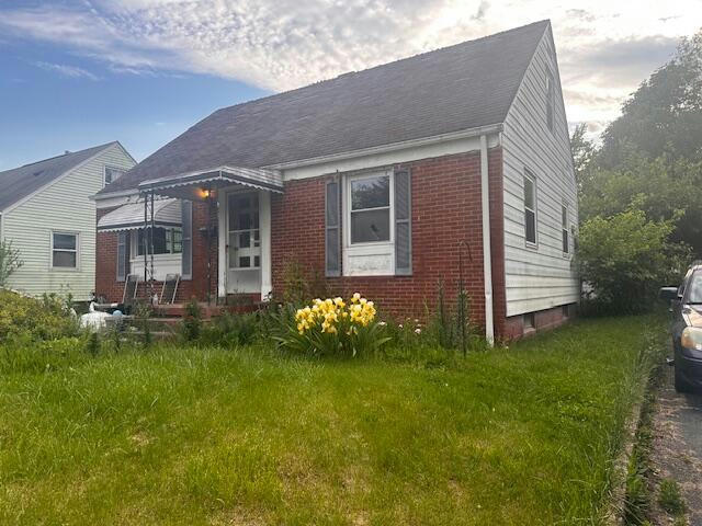 3431 DRESDEN ST, COLUMBUS, OH 43224, photo 1 of 18