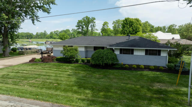 1121 LAKESHORE DR W, HEBRON, OH 43025 - Image 1