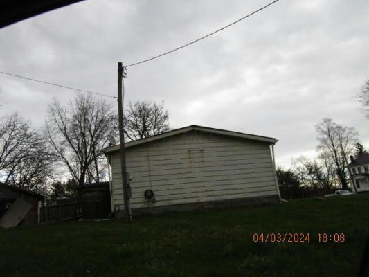 186 W MAIN ST, WEST FARMINGTON, OH 44491, photo 2 of 29