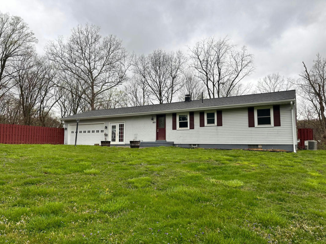 425 LAKEWOOD DR, CHILLICOTHE, OH 45601, photo 1 of 9