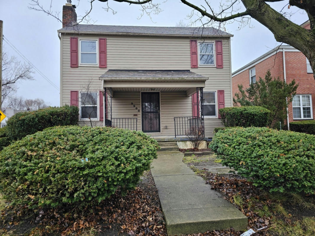 2200 DRESDEN ST, COLUMBUS, OH 43211, photo 1 of 47